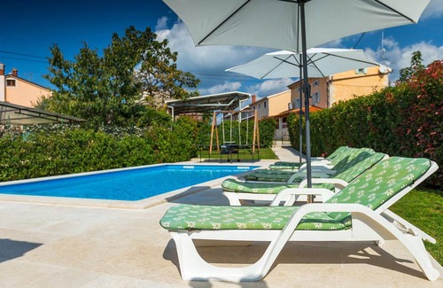 Bubani House | 140 m² House ∙ 4 bedrooms ∙ 8 guests