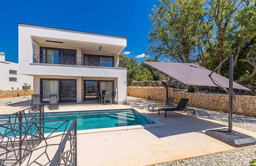 Milohnici Villa | 140 m² Villa ∙ 3 bedrooms ∙ 8 guests