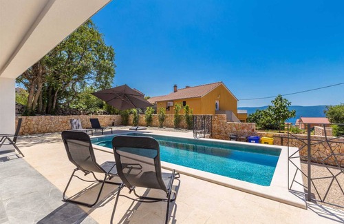 Milohnici Villa | 140 m² Villa ∙ 3 bedrooms ∙ 8 guests