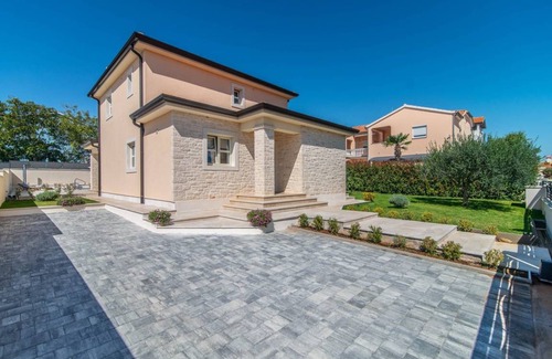 Vrvari Villa | 140 m² Villa ∙ 3 bedrooms ∙ 6 guests