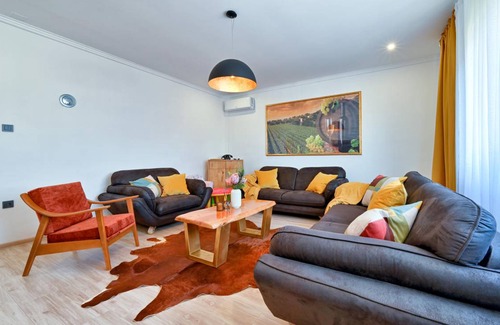 Velika Trnovitica House | 142 m² House ∙ 2 bedrooms ∙ 5 guests
