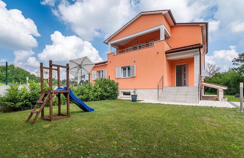Topid House | 145 m² House ∙ 4 bedrooms ∙ 8 guests