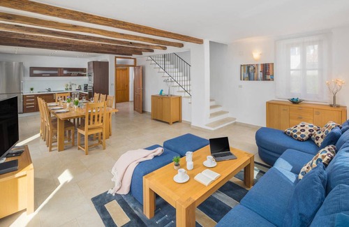 Baredine House | 148 m² House ∙ 4 bedrooms ∙ 8 guests
