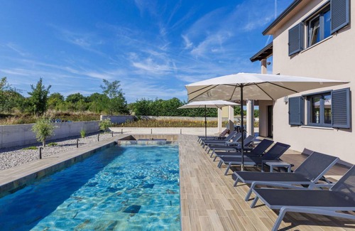 Topid Other | 150 m² Accommodation ∙ 4 bedrooms ∙ 8 guests