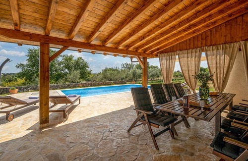 Slivnica House | 150 m² House ∙ 3 bedrooms ∙ 8 guests