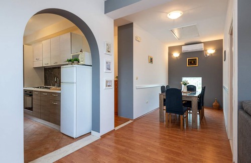 Lovorno House | 150 m² House ∙ 4 bedrooms ∙ 8 guests