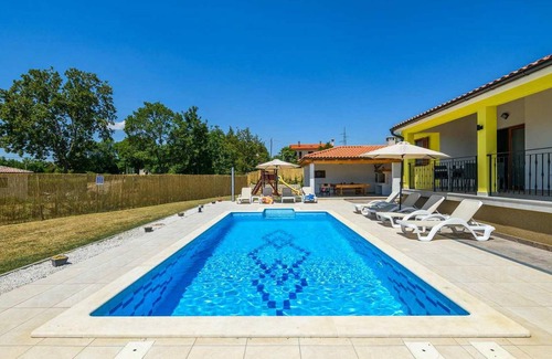 Nedescina House | 150 m² Maisonette ∙ 3 bedrooms ∙ 6 guests