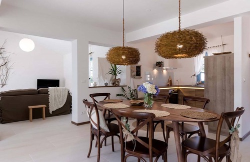 Vardica Villa | 150 m² Villa ∙ 2 bedrooms ∙ 6 guests