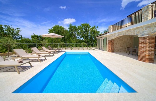 Rasopasno Villa | 150 m² Villa ∙ 3 bedrooms ∙ 8 guests
