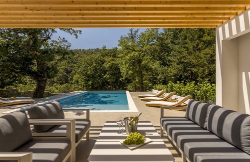 Srinjine Villa | 150 m² Villa ∙ 4 bedrooms ∙ 8 guests