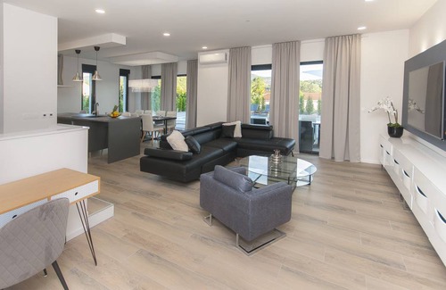 Gata House | 153 m² House ∙ 3 bedrooms ∙ 8 guests