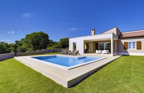 Kavran House | 160 m² House ∙ 2 bedrooms ∙ 6 guests