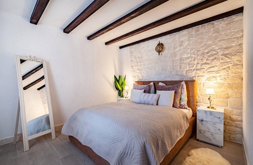 Seget House | 160 m² House ∙ 2 bedrooms ∙ 8 guests