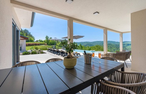 Grabri House | 160 m² House ∙ 3 bedrooms ∙ 6 guests