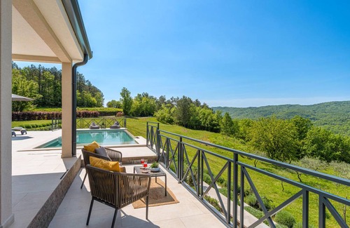 Grabri House | 160 m² House ∙ 3 bedrooms ∙ 6 guests