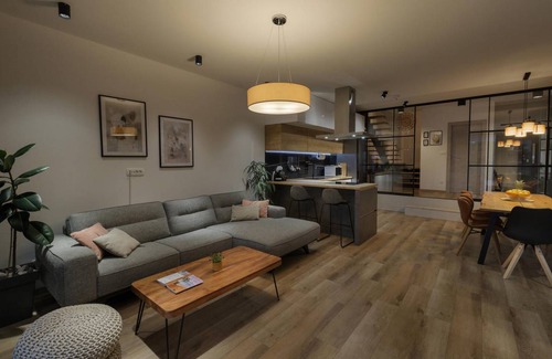 Komarna House | 160 m² House ∙ 4 bedrooms ∙ 8 guests