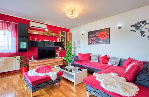Municipality of Krizevci House | 160 m² House ∙ 3 bedrooms ∙ 6 guests