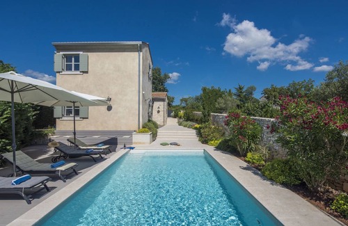 Kurili Villa | 160 m² Villa ∙ 3 bedrooms ∙ 8 guests