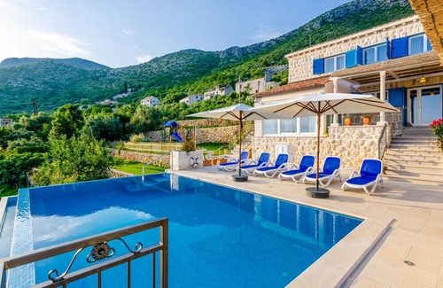 Brsecine House | 161 m² House ∙ 3 bedrooms ∙ 7 guests