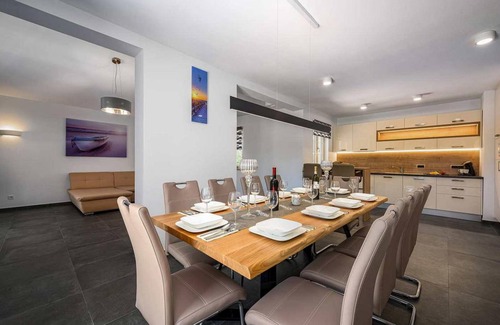 Jasenovica House | 165 m² House ∙ 4 bedrooms ∙ 8 guests