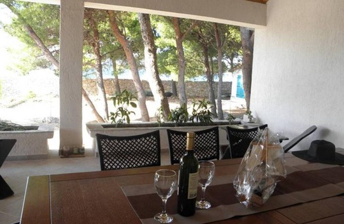 Drvenik Mali House | 166 m² House ∙ 4 bedrooms ∙ 8 guests