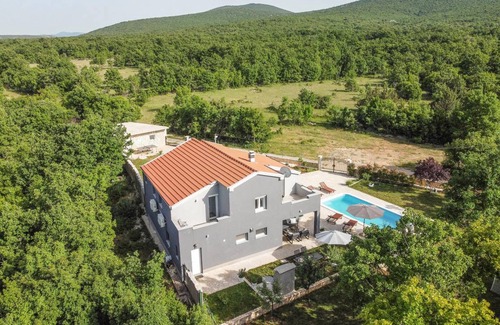 Dicmo House | 166 m² House ∙ 5 bedrooms ∙ 8 guests