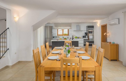 Baredine House | 168 m² House ∙ 4 bedrooms ∙ 8 guests