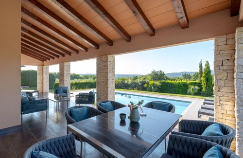 Topid Villa | 168 m² Villa ∙ 3 bedrooms ∙ 6 guests