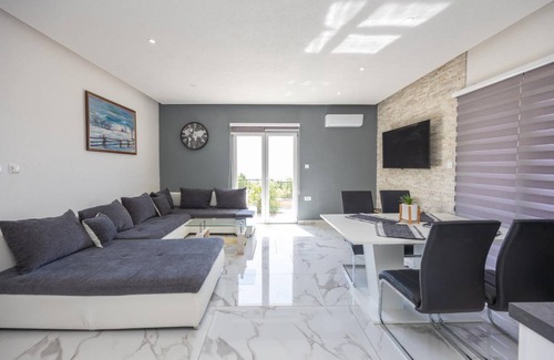 Labin House | 175 m² House ∙ 3 bedrooms ∙ 9 guests