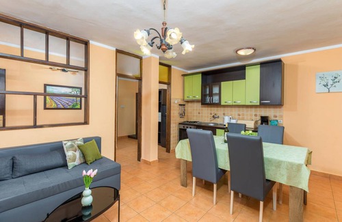 Jursici House | 175 m² House ∙ 4 bedrooms ∙ 8 guests