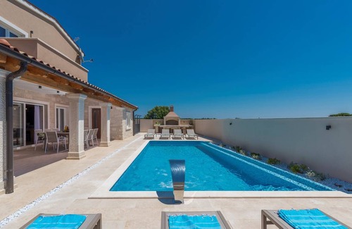 Jadreski Villa | 175 m² Villa ∙ 4 bedrooms ∙ 8 guests