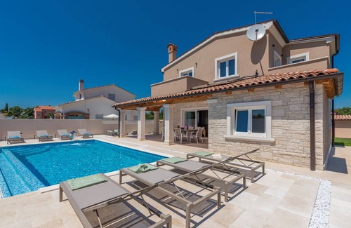 Jadreski Villa | 175 m² Villa ∙ 4 bedrooms ∙ 8 guests