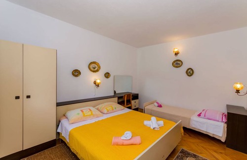 Vrboska Resort | 18 m² Private room ∙ 3 guests