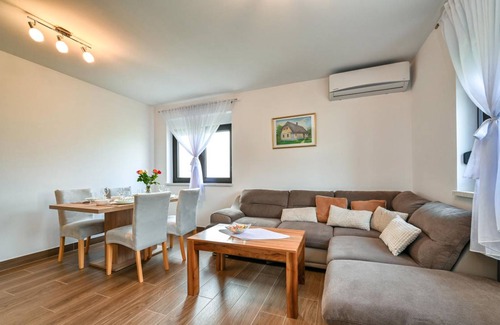 Selnica House | 180 m² House ∙ 2 bedrooms ∙ 4 guests