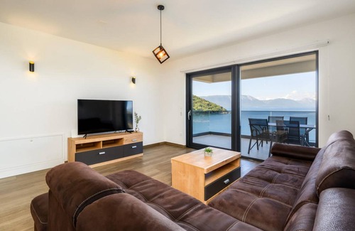 Blace House | 180 m² House ∙ 4 bedrooms ∙ 8 guests