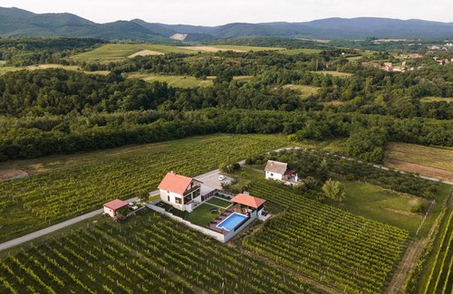 Velika House | 180 m² House ∙ 4 bedrooms ∙ 8 guests