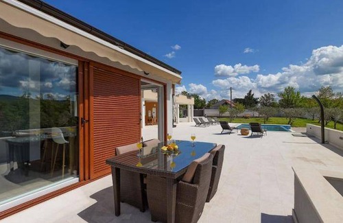 Zaton Obrovacki Villa | 180 m² Villa ∙ 4 bedrooms ∙ 10 guests