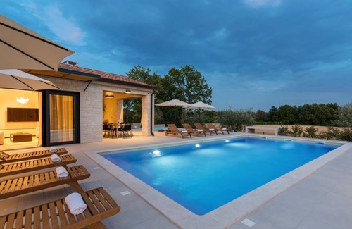 Kadumi Villa | 180 m² Villa ∙ 4 bedrooms ∙ 8 guests