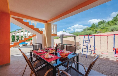 Tupljak House | 184 m² House ∙ 3 bedrooms ∙ 6 guests