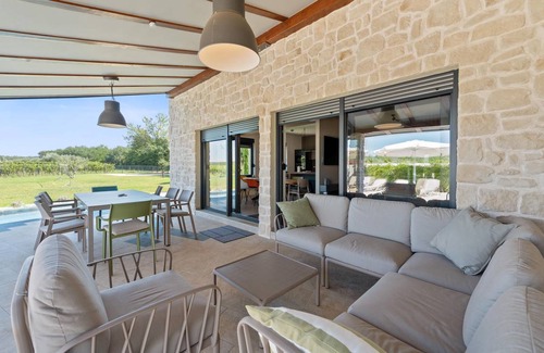 Brtonigla House | 188 m² House ∙ 4 bedrooms ∙ 8 guests