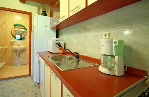 Jehnici House | 2 bedroom accommodation in Visnjan