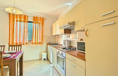 Vrvari Apartment | 2 bedroom nice apartment in Porec