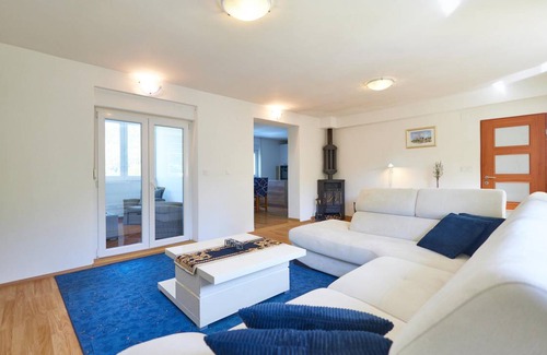 Zagreb House | 200 m² House ∙ 3 bedrooms ∙ 9 guests
