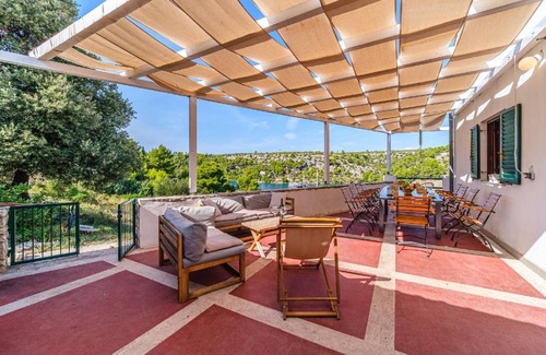 Bobovisca House | 200 m² House ∙ 5 bedrooms ∙ 10 guests
