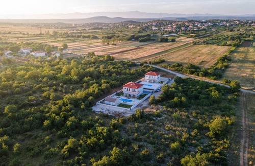 Polaca House | 200 m² House ∙ 4 bedrooms ∙ 8 guests