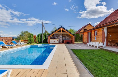 Gornje Dubrave House | 200 m² House ∙ 3 bedrooms ∙ 7 guests