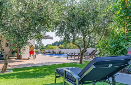 Cervar House | 200 m² Maisonette ∙ 3 bedrooms ∙ 6 guests