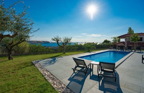 Rtina House | 203 m² House ∙ 5 bedrooms ∙ 10 guests