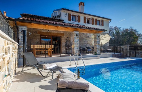 Marcenegla House | 215 m² House ∙ 3 bedrooms ∙ 8 guests