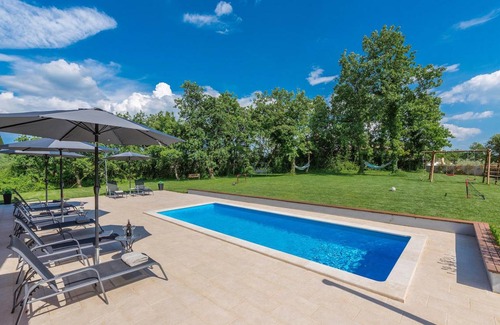 Visnjan House | 219 m² House ∙ 5 bedrooms ∙ 12 guests